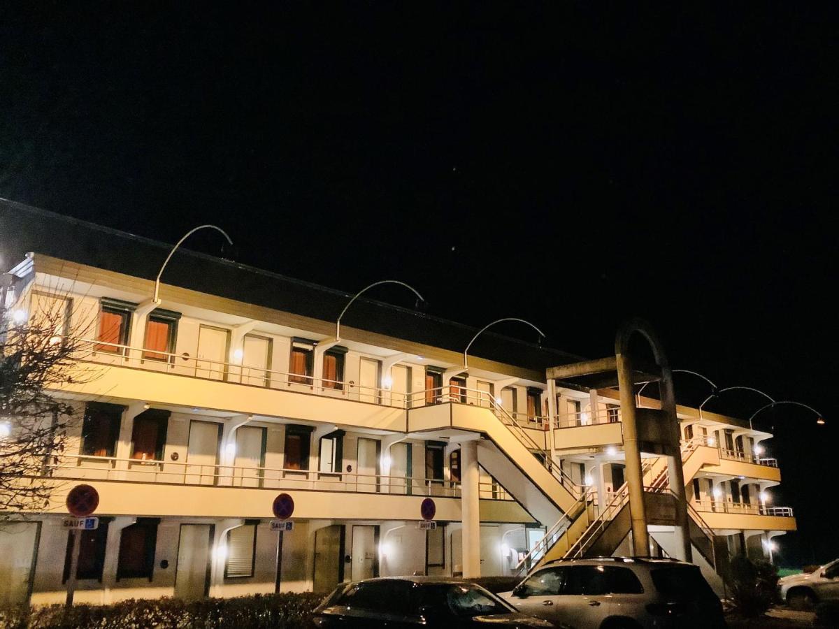 พรีเมียร์ คลาส ชาโตรู เซนต์ โมร์ Hotel Saint-Maur  ภายนอก รูปภาพ