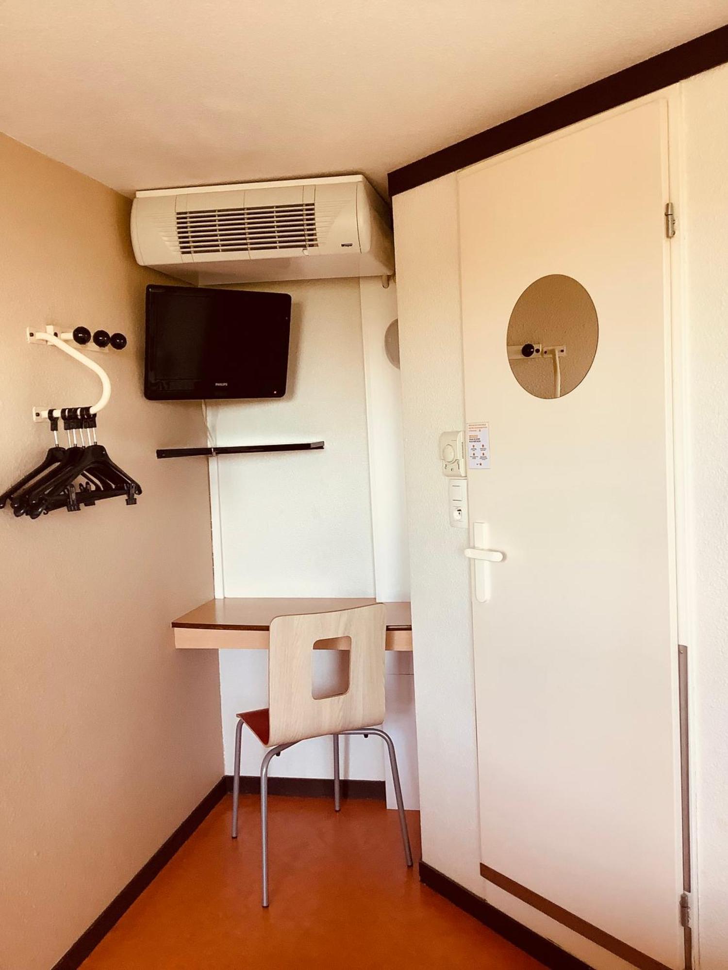 พรีเมียร์ คลาส ชาโตรู เซนต์ โมร์ Hotel Saint-Maur  ภายนอก รูปภาพ